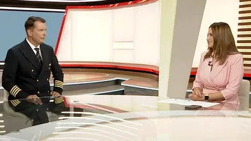 Fosta purtătoare de cuvânt a lui Klaus Iohannis şi adus soțul în emisiunea pe care o face la TVR: „Sunteți exemplul perfect de model!”
