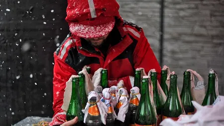 Fabrica de bere din Lvov produce acum cocktailuri Molotov și hrană pentru refugiaţi