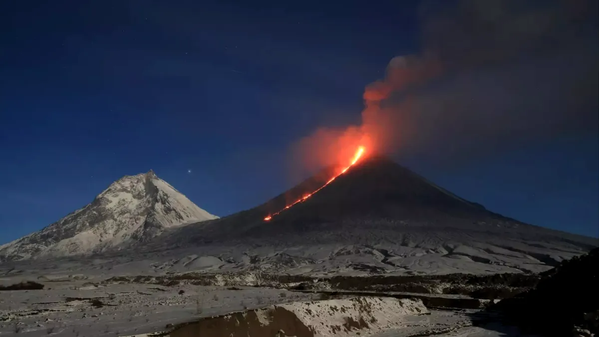 Tsunami și erupție vulcanică în urma unui cutremur de 8.8 grade