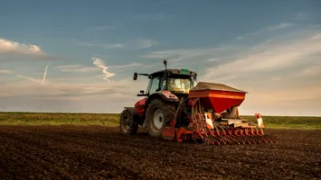 Guvernul modifică sistemul de garantare a creditelor. Acces mai rapid la finanțare pentru fermieri