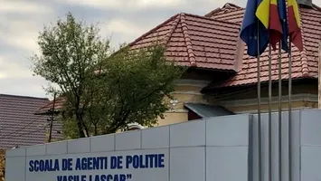 Cine este primarul devenit peste noapte polițist, susținut și garantat de Bădălău și Dragnea, care păstorește de 10 ani Școala de Poliție de la Câmpina