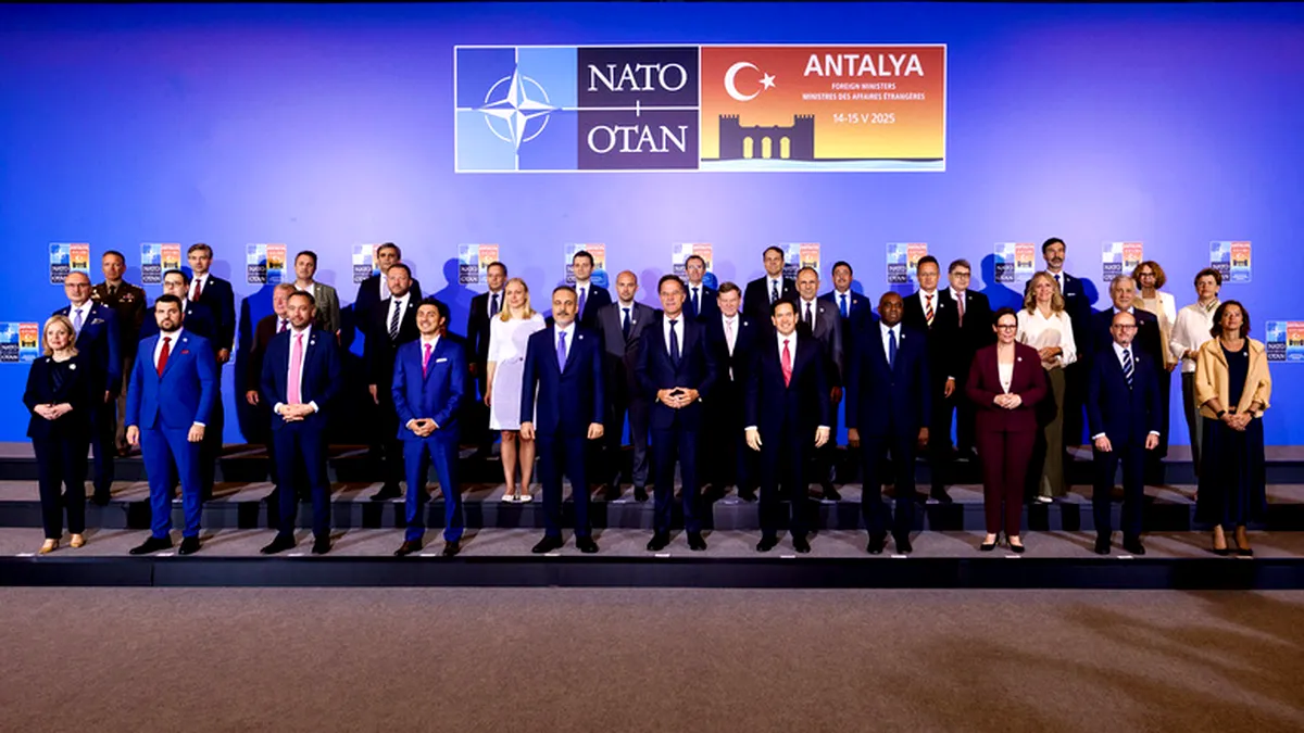 Tensiuni la reuniunea NATO. Ministrul polonez de Externe: „Nu înțeleg ostilitatea Ungariei față de Ucraina”