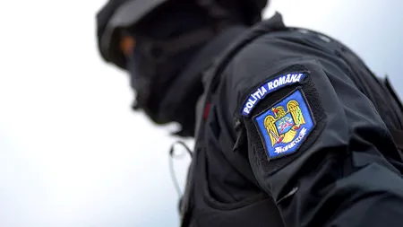Polițist de la trupele speciale, prins luând mită. Banii erau folosiți pentru tratamentul mamei sale