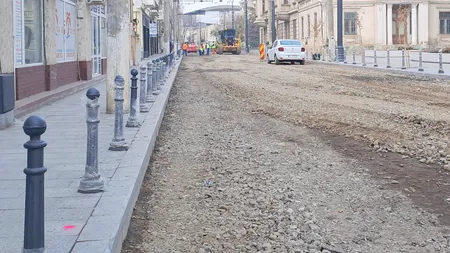 După ce a fost certat de Piedone, primarul Galațiului n-a mai înlocuit vechile borduri de granit aduse de corăbierii din Veneția