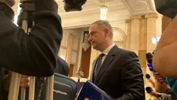 Bugetul a intrat în blocaj. Parlamentul a suspendat dezbaterile până la un compromis politic