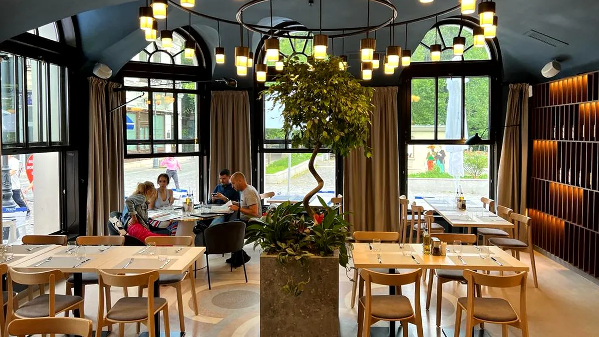 Cafeneaua Veche 9 se redeschide în București într-o clădire de 210 ani