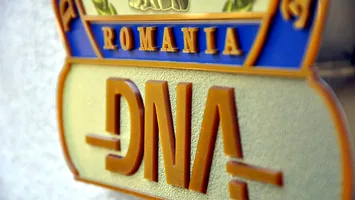 Șeful Direcției Regionale Vamale București, trimis în judecată de DNA alături de alți doi oficiali înalți pentru luare de mită