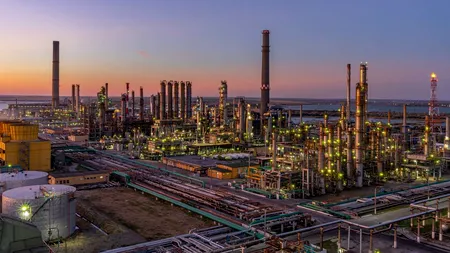 Rompetrol Rafinare: cifră de afaceri în scădere cu 33% în 2020. Pandemia dus la scăderea gradului de procesare la 70%