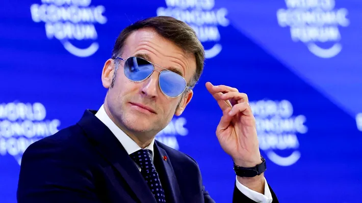 Ochelarii lui Macron fac furori: vânzări în creștere pentru brandul francez