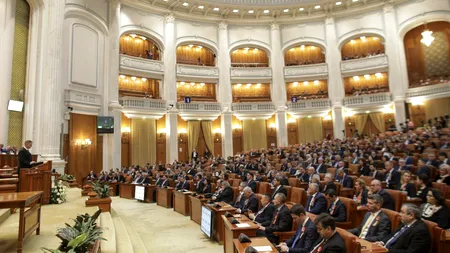 Politica și șansa: Un mandat parlamentar va fi atribuit prin tragere la sorți