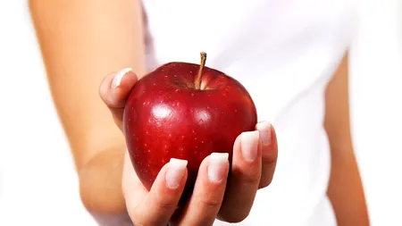 Medicii recomandă consumul de alimente tari. Care este motivul