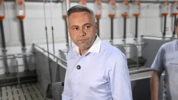 Fermierii români primesc 11 milioane de euro de la UE. Ministrul Agriculturii anunță măsuri de sprijin și PSD cere poziție unitară la negocierile bugetare