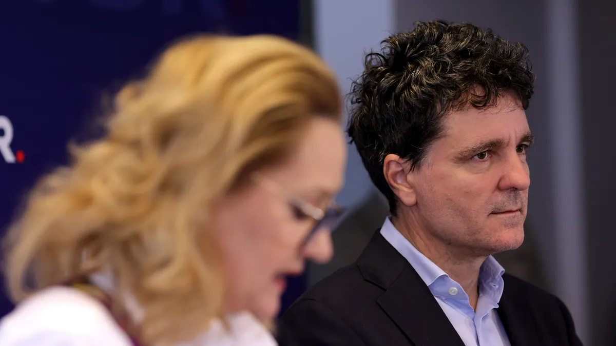 Reacția lui Nicușor Dan după ce Elena Lasconi l-a comparat cu Călin Georgescu