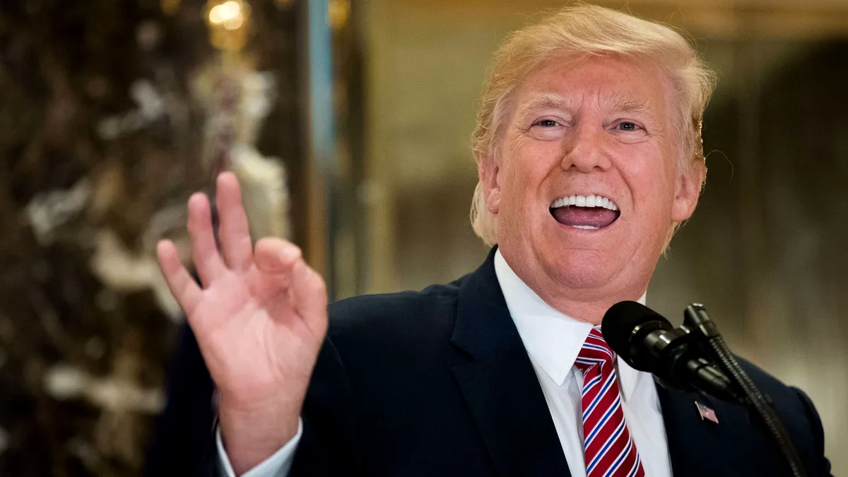 Trump se chinuie să rostească cuvântul „climă” și dezvăluie că a trecut recent un test de memorie