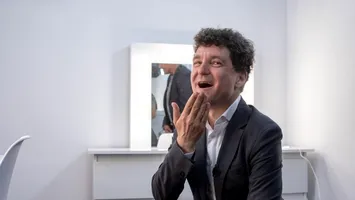 Nicușor Dan, stil haotic de lucru: recunoaște că nu le răspunde primarilor de sectoare la telefon