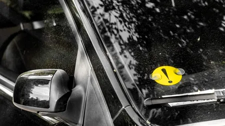 De ce ar trebui să folosești semnele de începător auto? Iată 5 motive