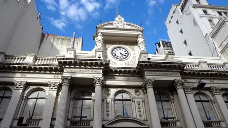 Argentina a încetat să mai imprime banii, pentru a economisi bani