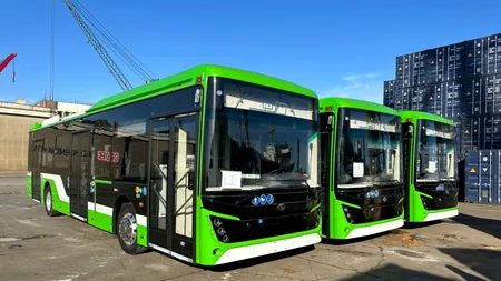 Primele 51 de autobuze electrice pentru Capitală au ajuns la Constanța! Când intră în serviciul