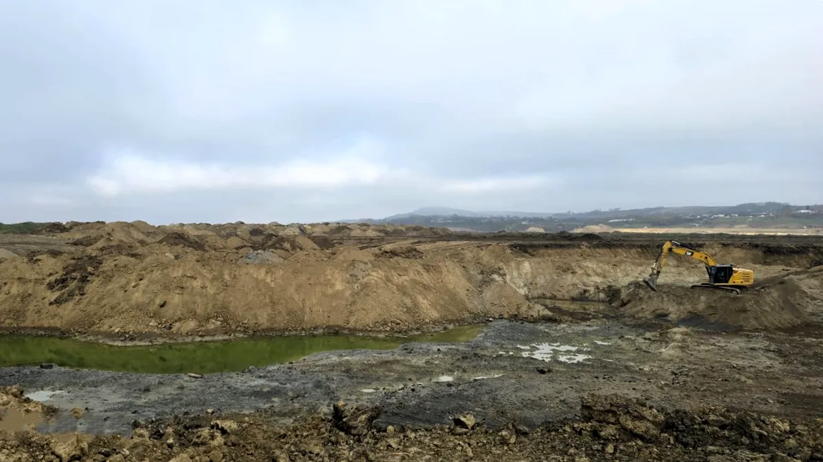 Operațiune de control la exploatările de balast de pe cursurile de apă din spațiul hidrografic Siret: sancțiuni, neconformități și un denunț penal