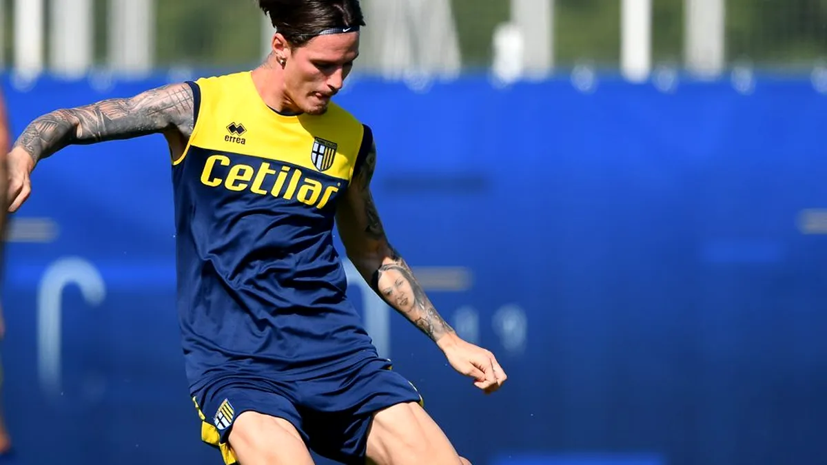 Dennis Man a împlinit 23 de ani. Ce surpriză i-a făcut Parma