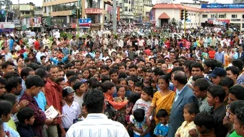 India, oglinda unei lumi în criză: recensământul întârziat, democrația întinsă la maximum și o populație tot mai greu de guvernat