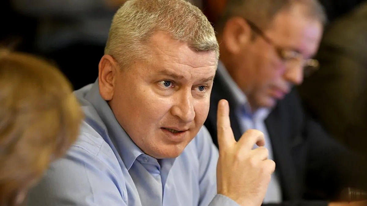 Florin Roman, mai ceva ca Rareș Bogdan! ”Acolo unde sunt comuniştii, că nu sunt socialişti, e sărăcie”