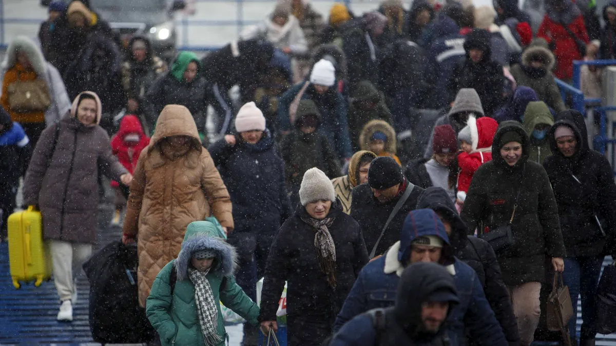 Poliţia de Frontieră: 8.590 de cetăţeni ucraineni au intrat în România joi, în scădere uşoară faţă de ziua precedentă