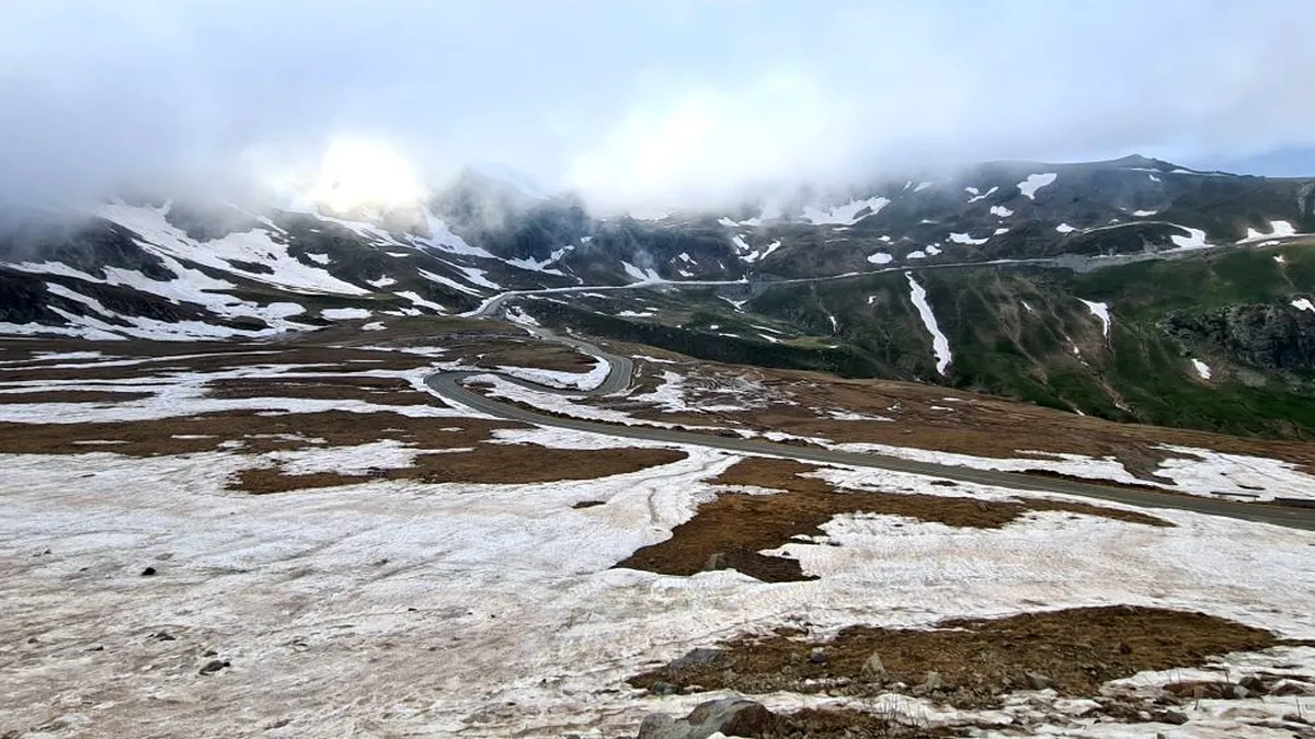 Când se deschide circulaţia pe Transalpina (Foto)