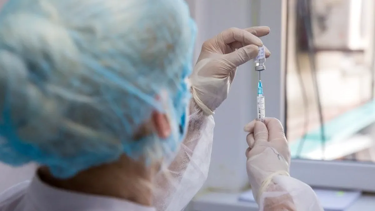 Un român a murit după ce a fost vaccinat cu prima doză. CNCAV vine cu precizări