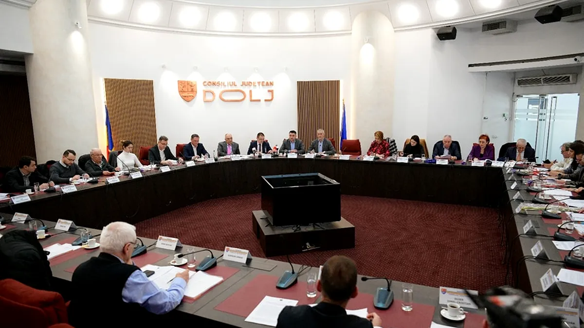 Disponibilizări masive de personal la cea mai mare Direcție din cadrul CJ Dolj: 694 de posturi desființate, 300 de angajați trimiși acasă
