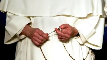 Scandal la Vaslui: preoți filmați în clipuri ale primarilor PNL fără să știe. Episcopia Hușilor reacționează ferm