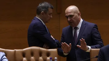 Va demisiona Ilie Bolojan? „De marți să vă căutați alt premier“