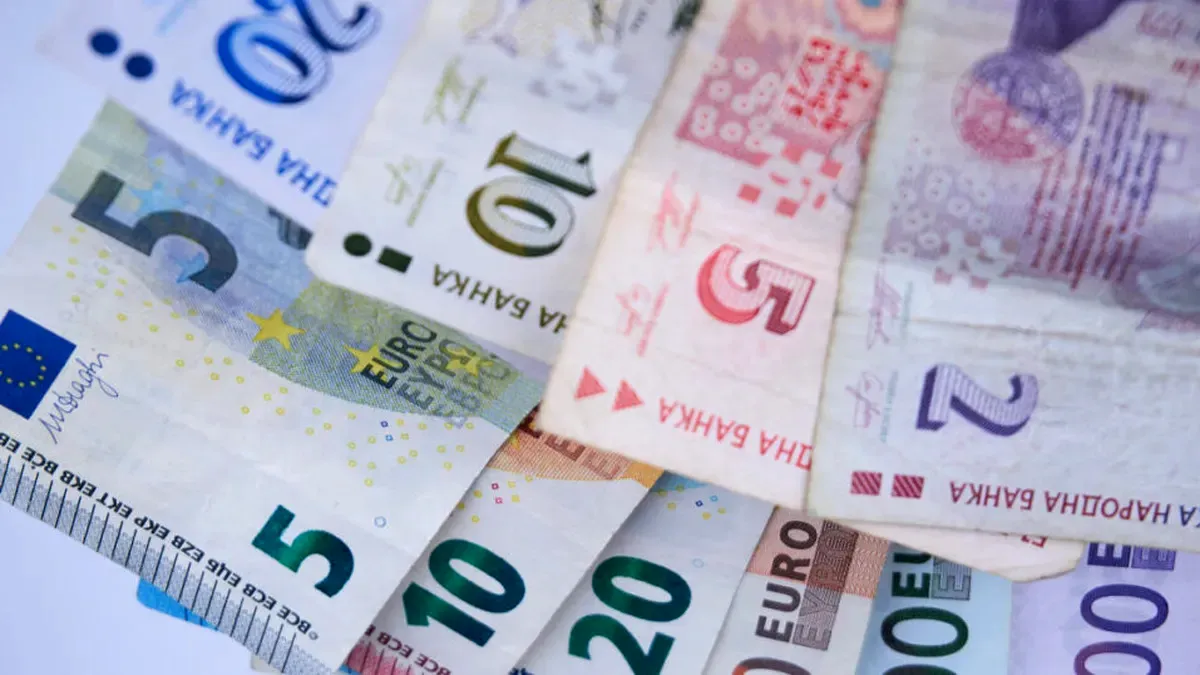 Bulgaria iar ne-o ia înainte: îndeplinește criteriile de intrare în zona euro
