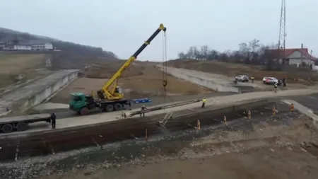 Filmare spectaculoasă cu șantierul de autostradă  Suplacu de Barcău-Chiribiș! Șeful CNAIR a anunțat când vor fi gata lucrările