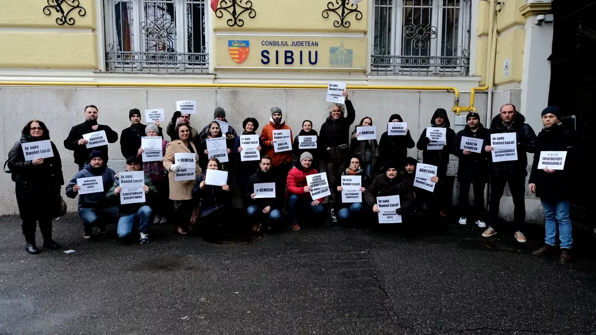 Sindicaliștii cer demisia managerului de la Filarmonica din Sibiu. Managerul susține că angajații pun în pericol activitatea instituției