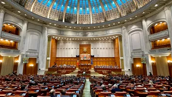 Limitarea mandatelor șefilor serviciilor de informații, aprobată de Camera Deputaților