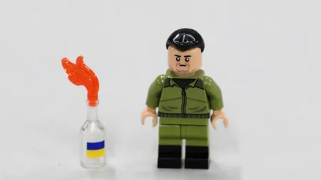 Lego își ia jucăriile și părăsește Rusia abia după cinci luni de război și retricții internaționale