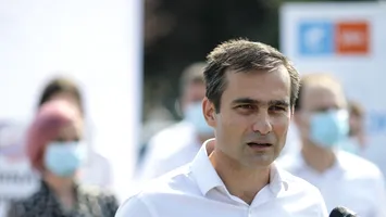 Primarul Brașovului, Allen Coliban, acuzat de plagiat grosolan! ”Bat clopotele pentru conducerea USR”