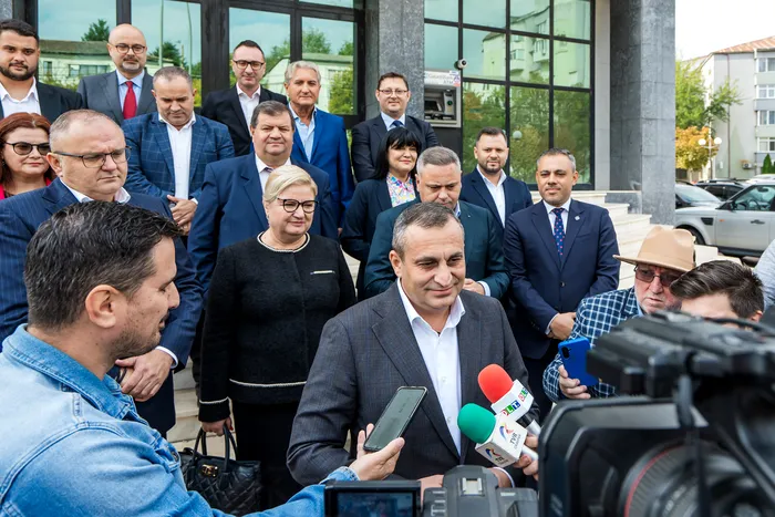 Alfred Simonis, ales în fruntea Uniunii Naționale a Consiliilor Județene. Marius Oprescu (CJ Olt) va fi secretar general al UNCJR