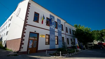 Directorii CupruMin, salarii uriaşe, prime şi sporuri din bani publici