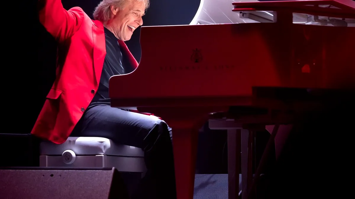 Faimosul pianist Richard Clayderman revine la București, în martie