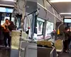 Scandal în STB! O femeie a luat la bătaie o controloare după ce a prins-o fără bilet
