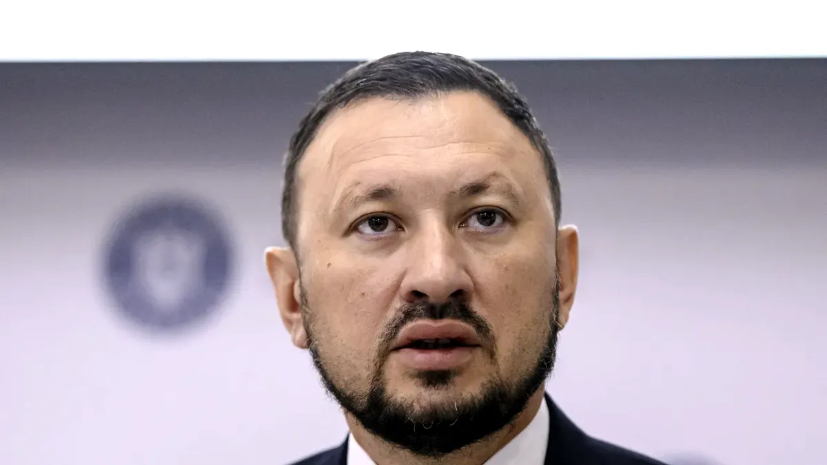 Fechet trage linie. Cine rămâne și cine pleacă de la Protecția Mediului