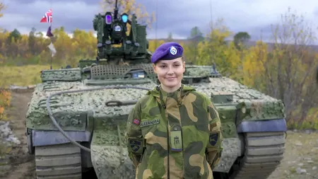Prințesa Ingrid Alexandra a Norvegiei, tunar pe un transportor blindat