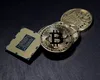 Bitcoin provoacă ciocniri în conducerea Băncii Naţionale a Cehiei. Guvernatorul, atacat de colegii din Board şi făcut KO de şefa BCE
