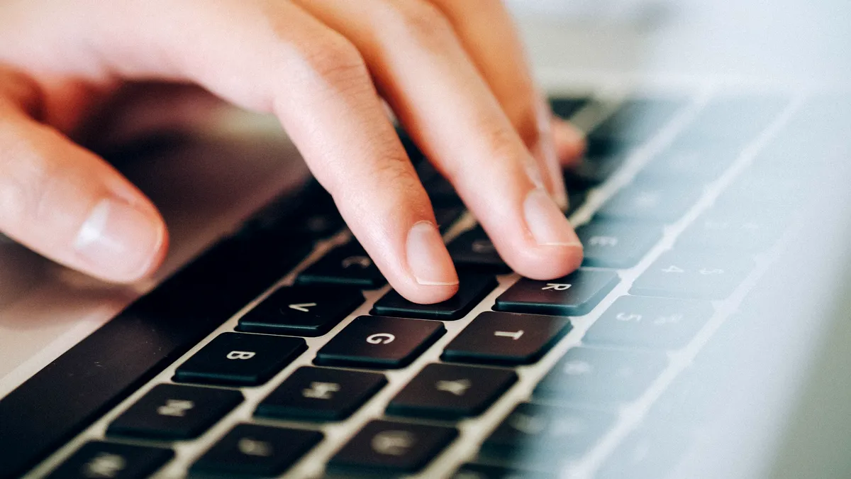 Agenții economici își vor depune la ANAF documentele fiscale doar prin Spațiul Privat Virtual, de la 1 martie