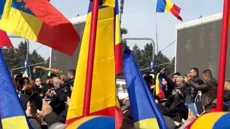 Interlopii au ieșit la protest. Membri ai clanurilor Duduianu și Corduneanu, susținători ai lui Georgescu