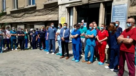 Protest la Cluj-Napoca față de desființarea Institutului Clinic de Urologie și Transplant Renal