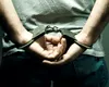 Student reținut că a bătut un profesor care l-a prins încercând să copieze. Purta uniformă de polițist