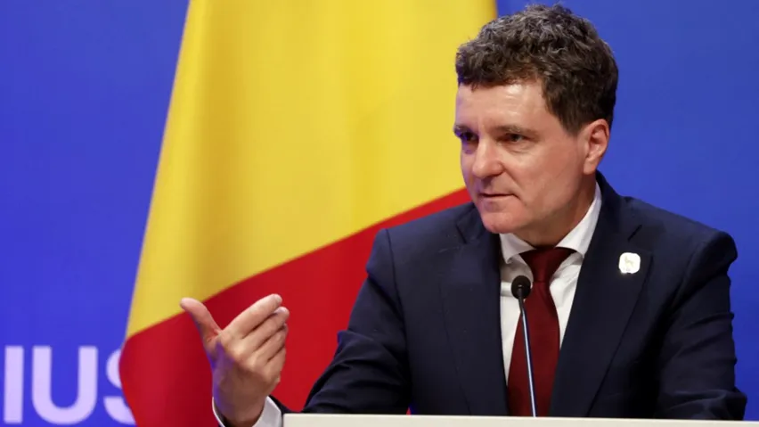 Nicușor Dan explică într-un interviu amplu, pentru Le Monde, mecanismele de manipulare și ascensiunea AUR